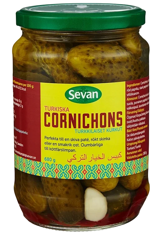 Cornichons Syltet Hel Agurk med Rød Paprika og Sterk Pepperoni (pepperfrukt)