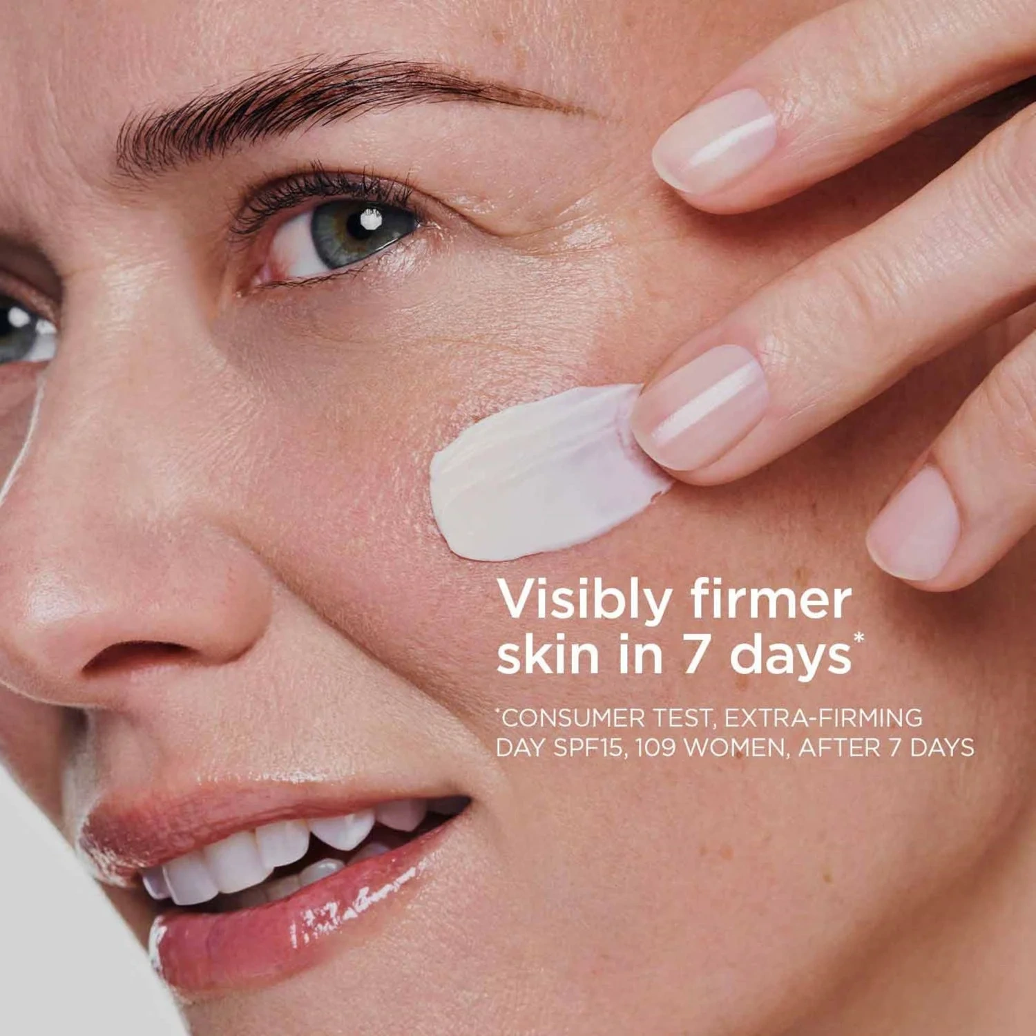 Clarins Extra-Firming Lift Effect, Wrinkle-Smoothing Day Cream All Skin Types SPF15 50 ml