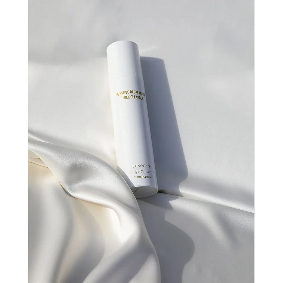 Lenoites Prestige Rebalancing Milk Cleanser