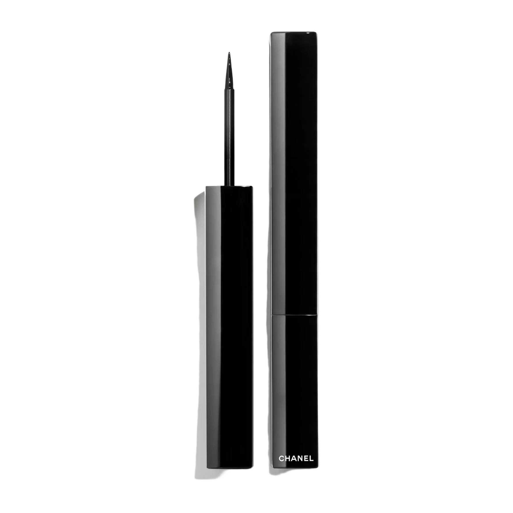 CHANEL HIGH PRECISION LONGWEARING AND SMUDGEPROOF LIQUID EYELINER 512 Noir Profond