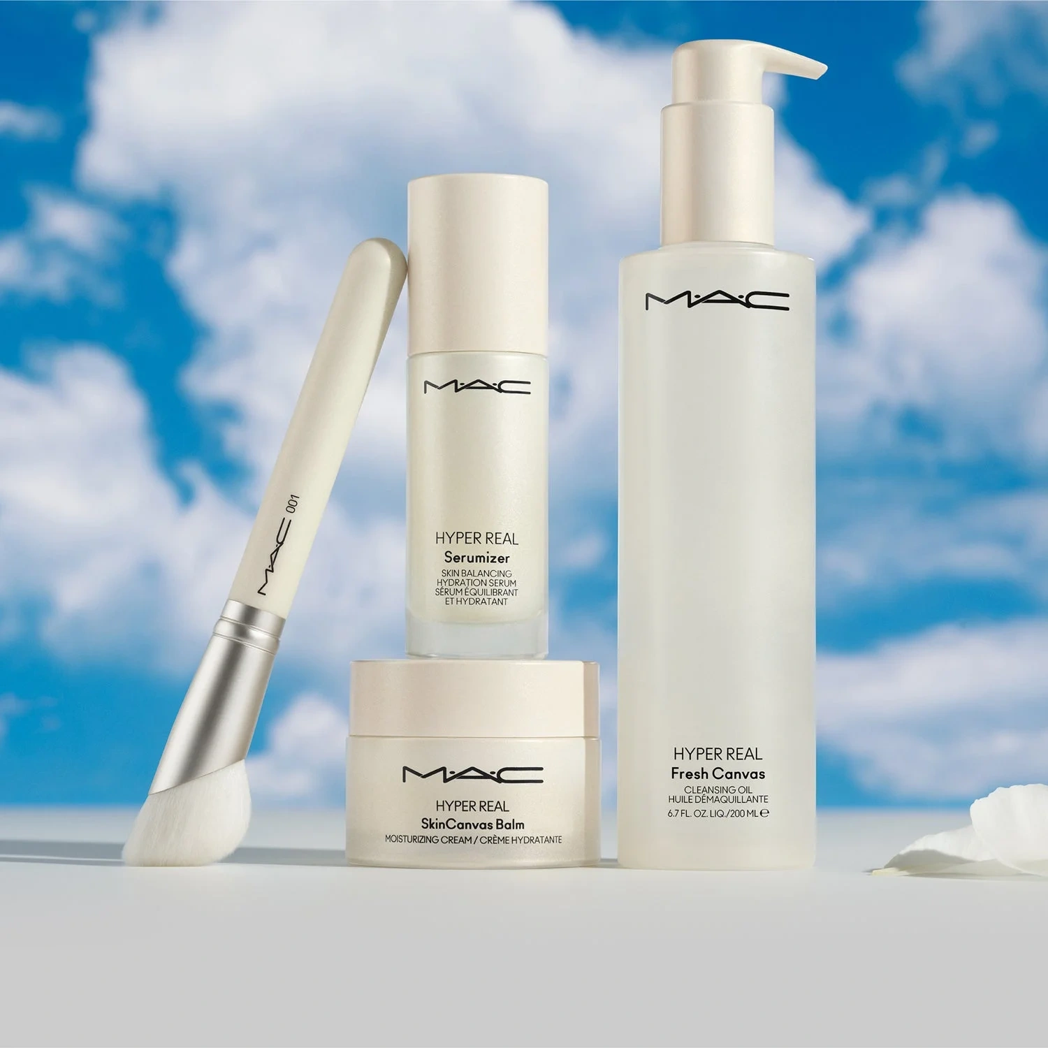 MAC Cosmetics Serum + Moisturizer Brush