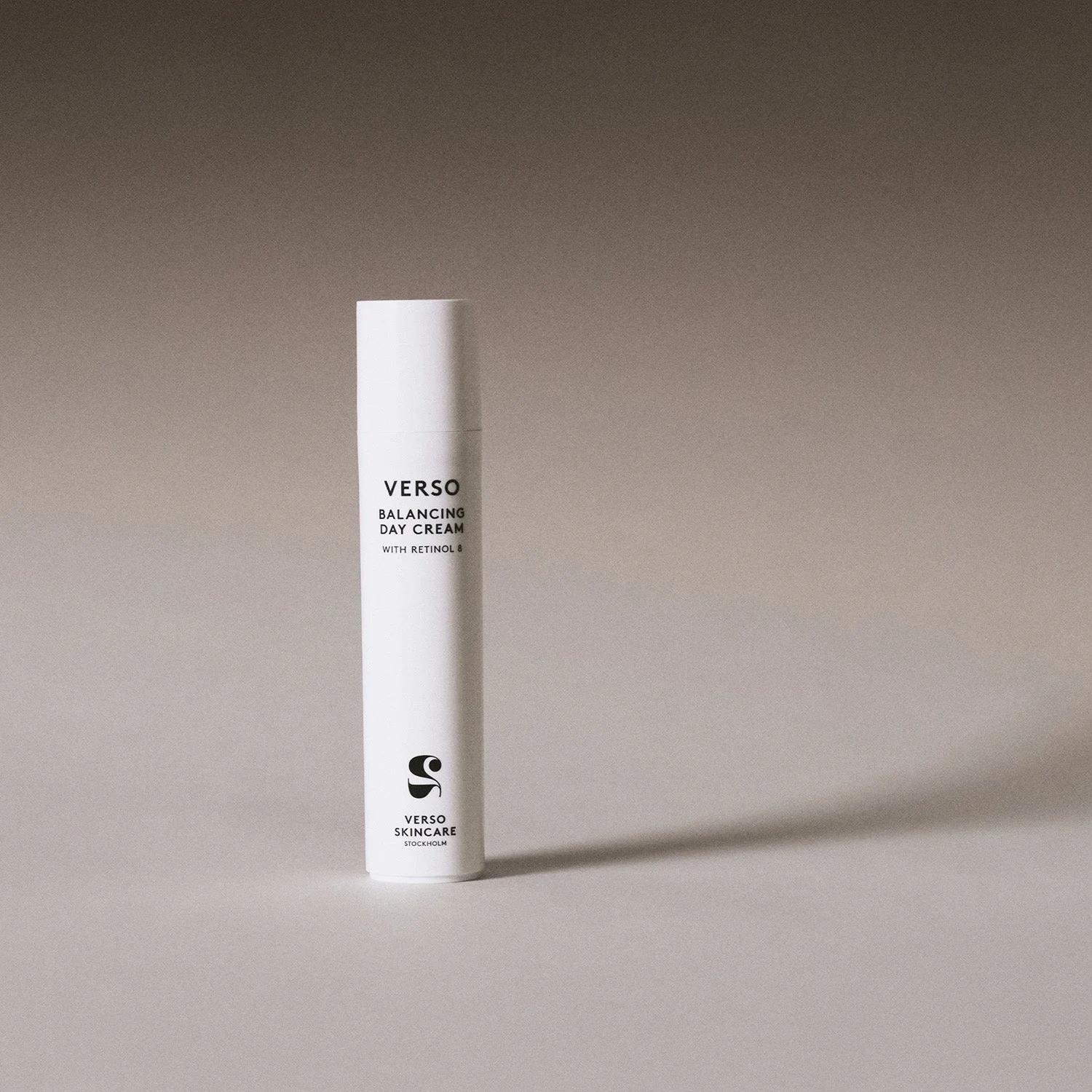 Verso N°2 Balancing Day Cream With Retinol 8