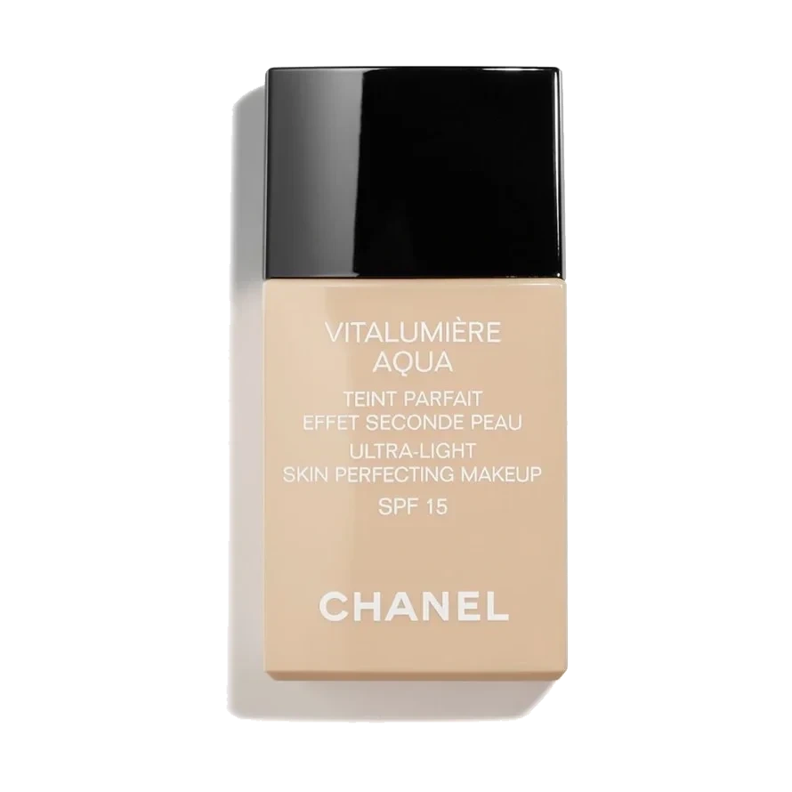 CHANEL Ultra-Light Skin Perfecting Makeup SPF 15 20 Beige