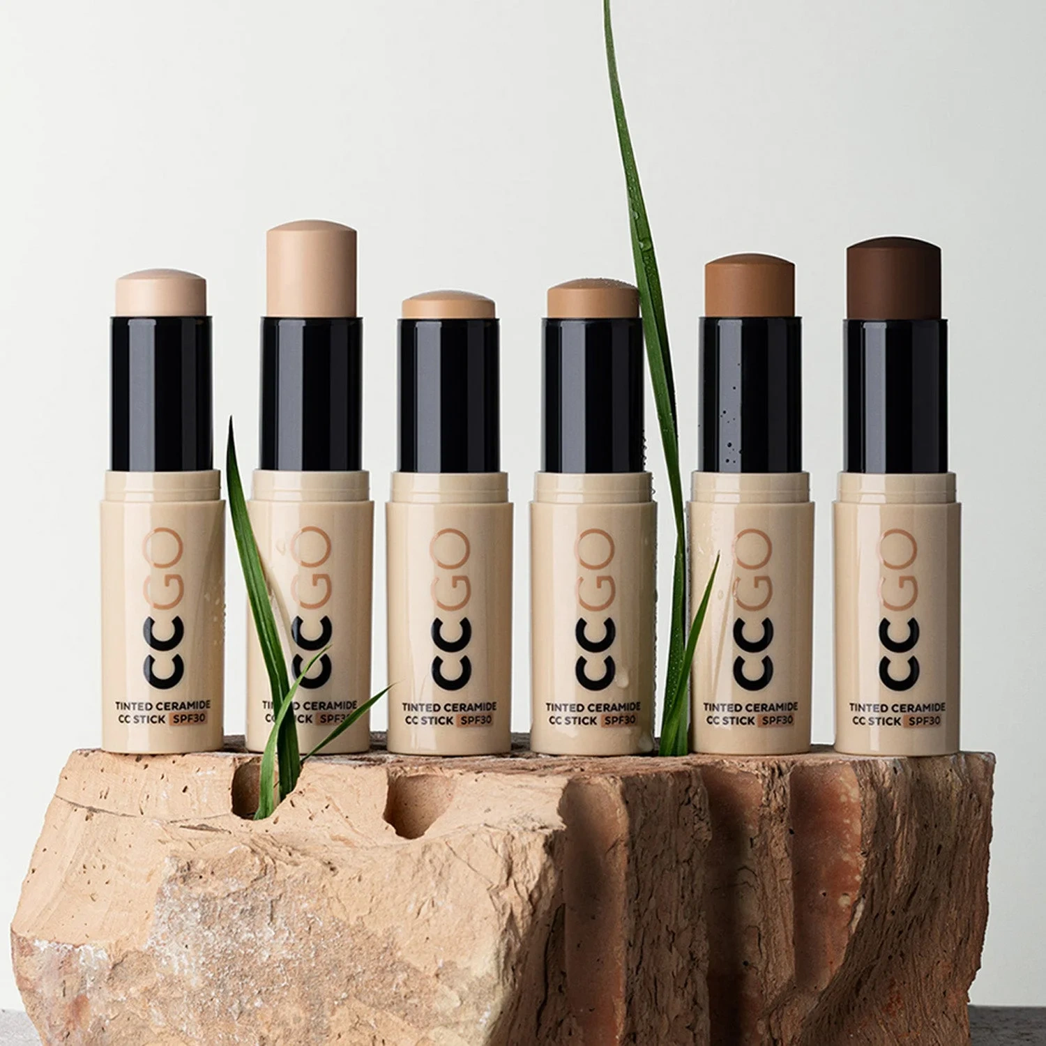 MÁDARA CC GO Tinted Ceramide CC Stick SPF30