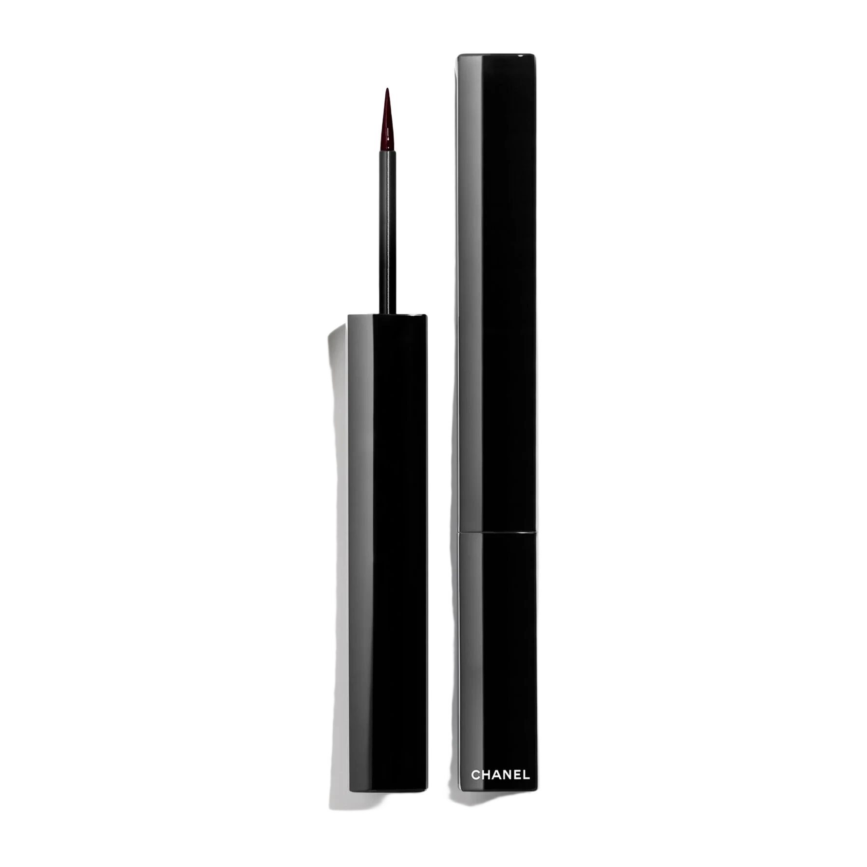 CHANEL HIGH PRECISION LONGWEARING AND SMUDGEPROOF LIQUID EYELINER 516 Rouge Noir