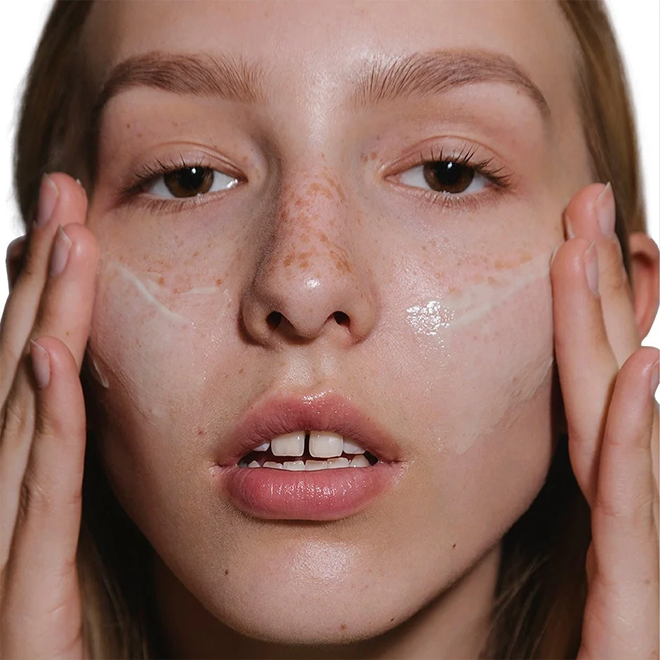 MÁDARA ACNE Hydra-Derm Balancing Fluid