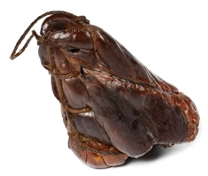 Älghjärta, torrsaltat och varmrökt