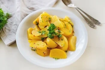 Gulbeta klyftad svensk KRAV
