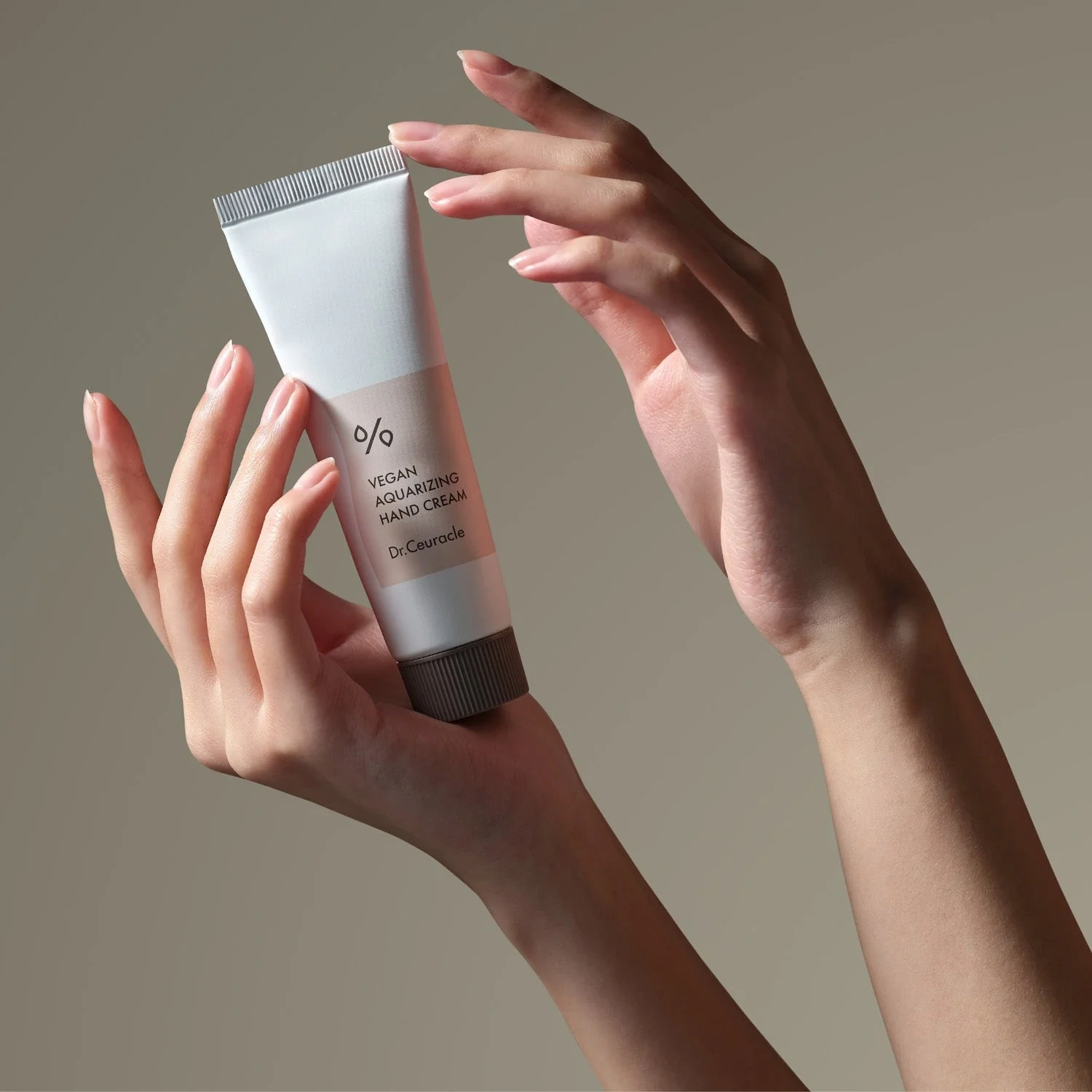 Dr. Ceuracle Vegan Aquarizing Hand Cream