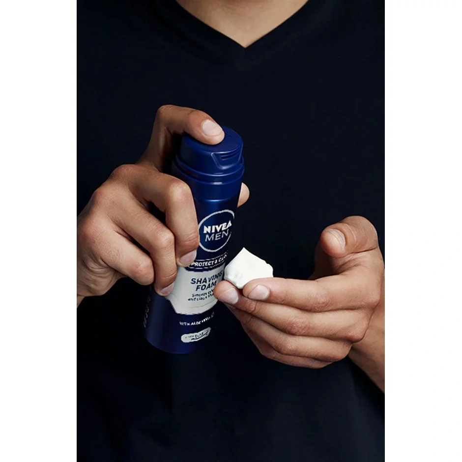 NIVEA Protect & Care Shaving Foam