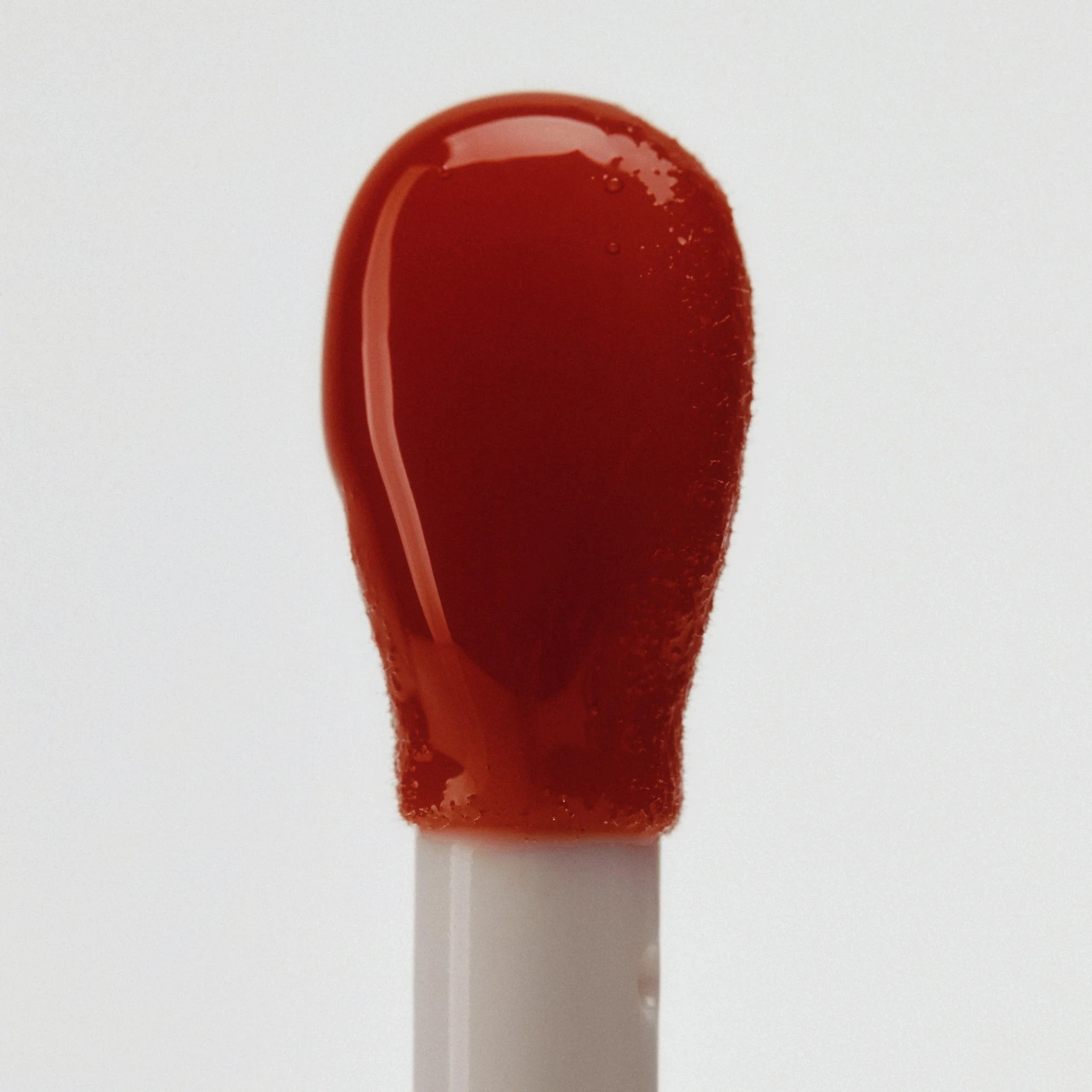 Axis-Y Vita Glow Lip Oil, Cozy Fig, 4,5 g