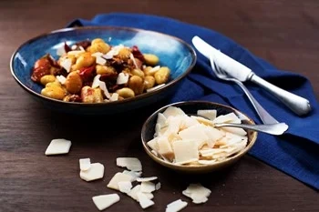 Parmigiano Reggiano flakes