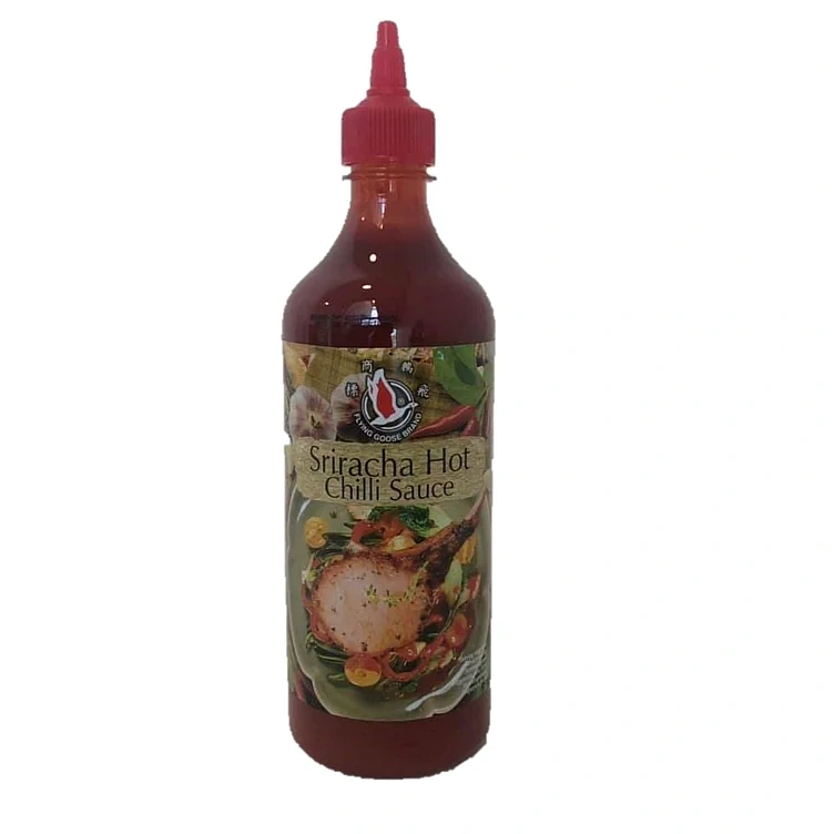 Sriracha chillisaus hf pet    740ml