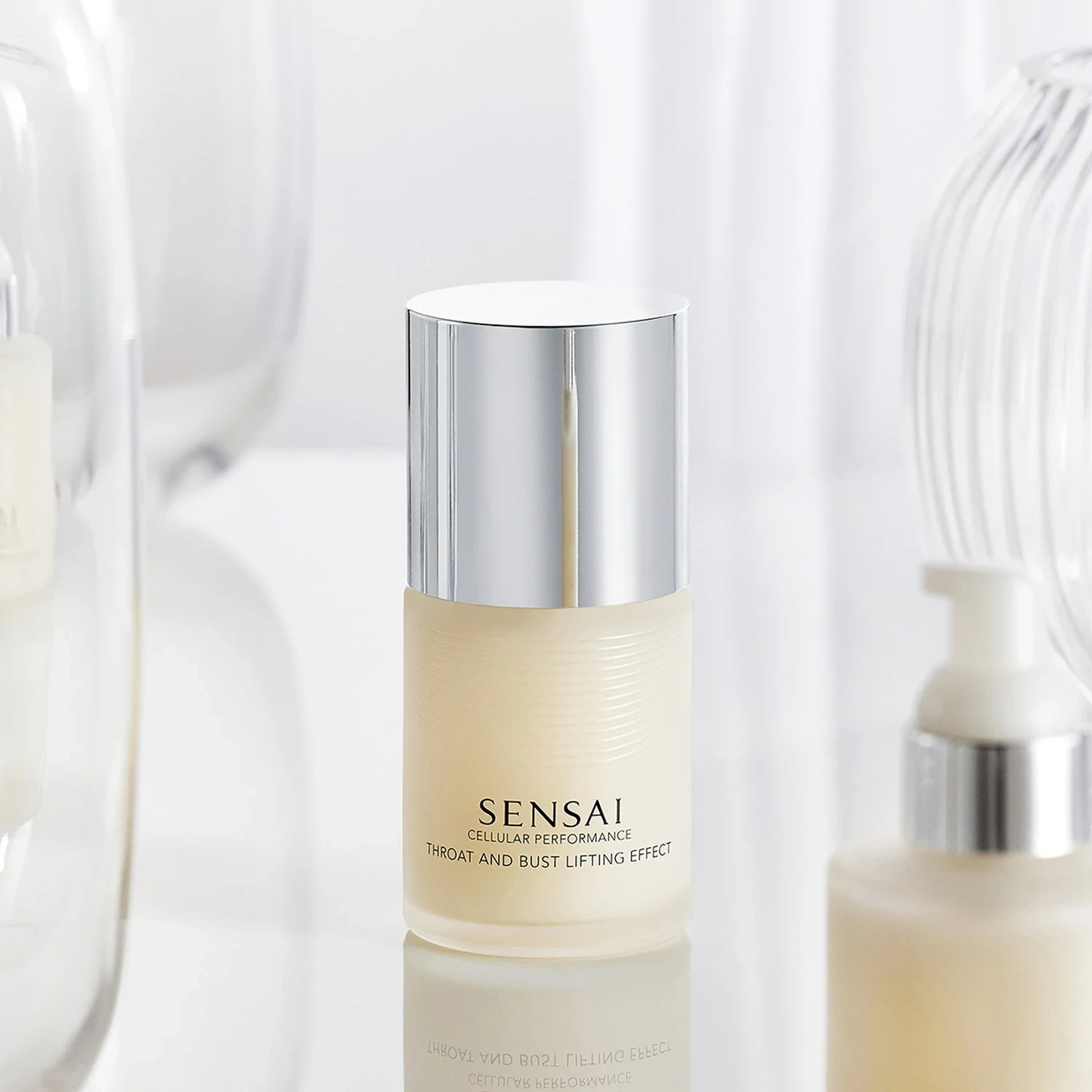 Sensai Cellular Performance Throat and Bust Lifting Effect 100 ml