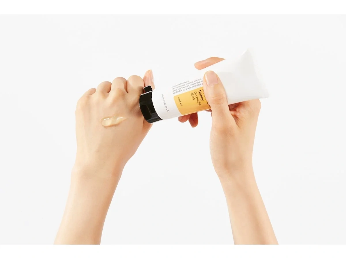 COSRX Ultimate Moisturizing Honey Overnight Mask