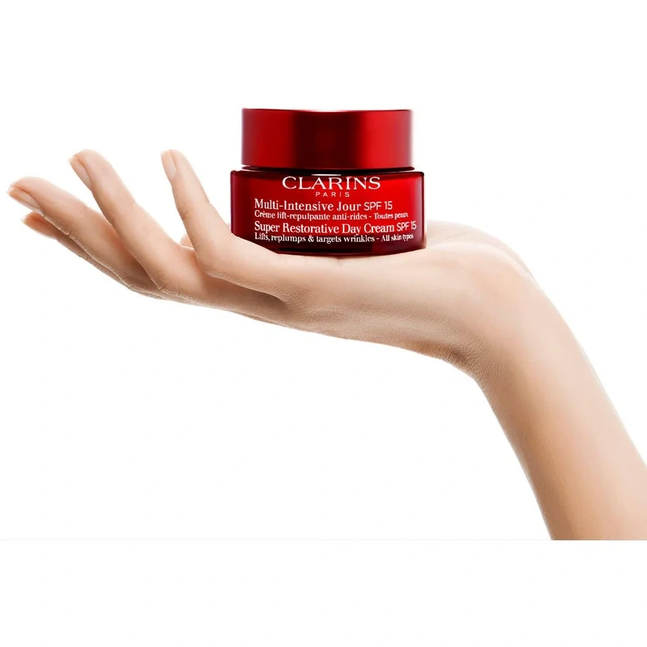 Clarins Super Restorative Day Cream SPF15 All Skin Types