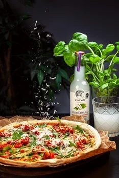 Pizzabotten 32cm Surdeg m. Tomatsås