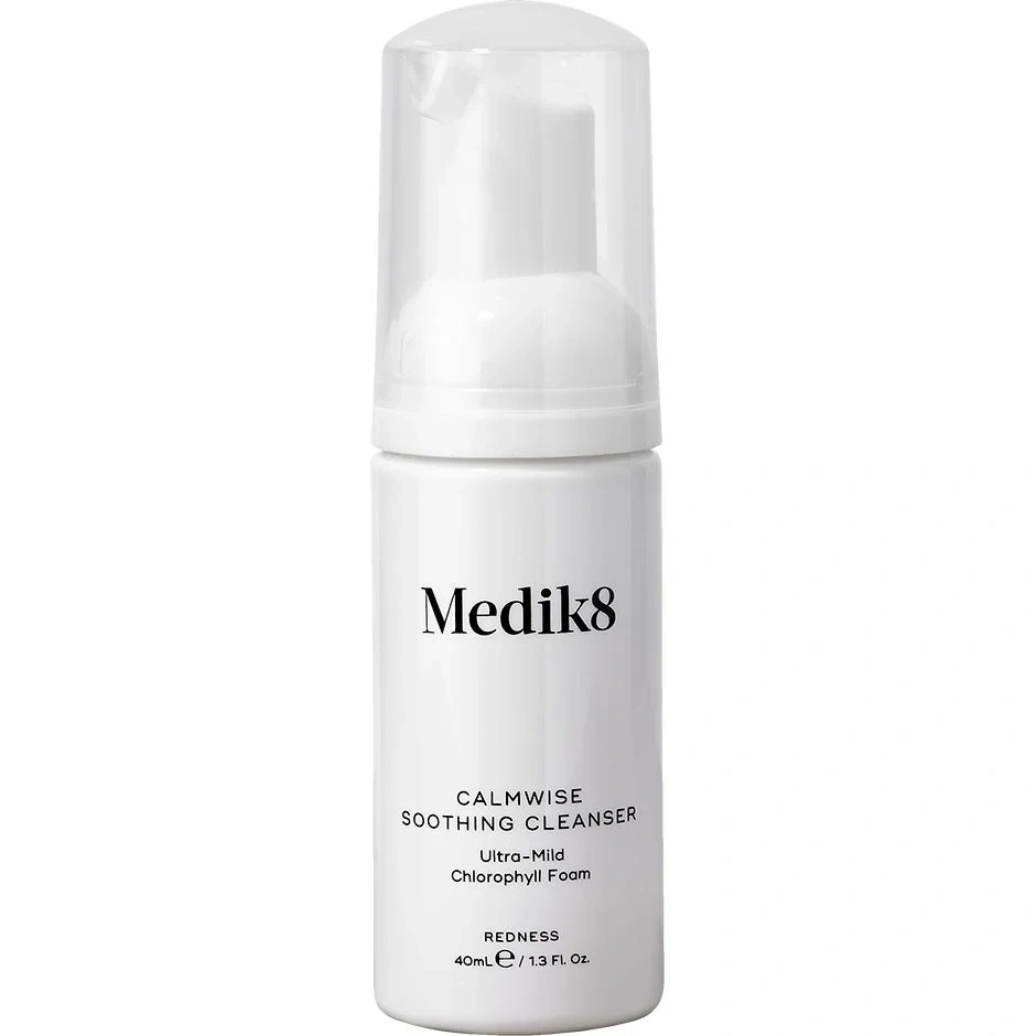 Medik8 Calmwise Soothing Cleanser