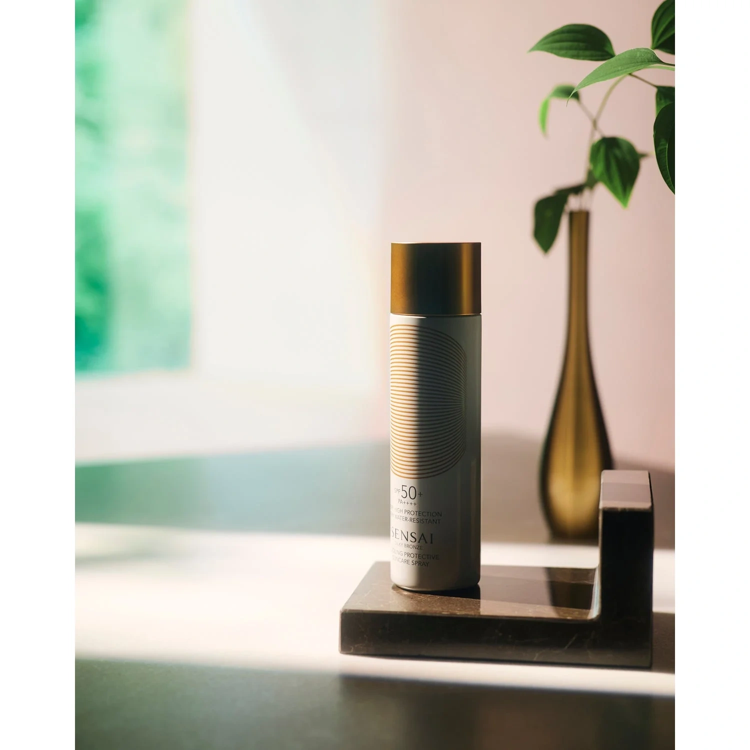 Sensai Silky Bronze Cooling Protective Suncare Spray SPF50 150 ml