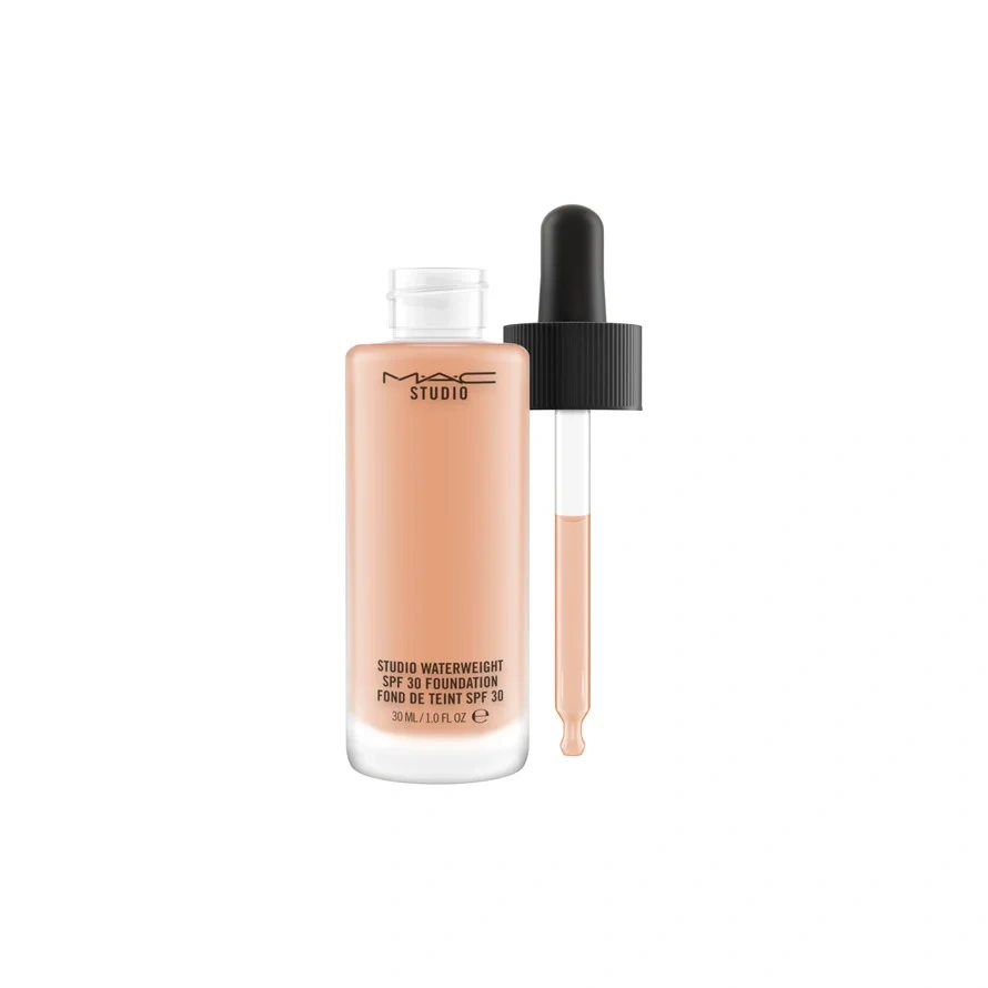 MAC Studio Waterweight Foundation NW30