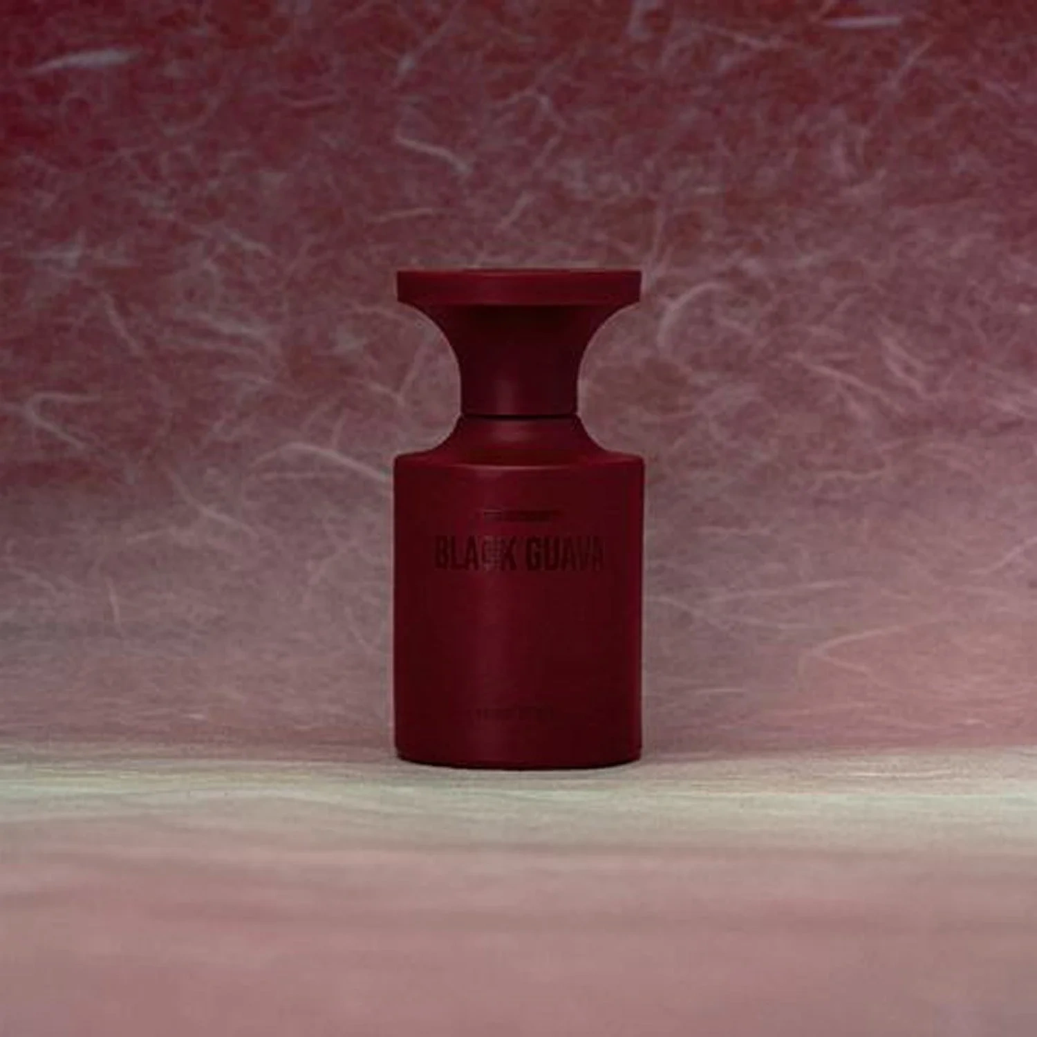 BORNTOSTANDOUT Black Guava Extrait Extrême