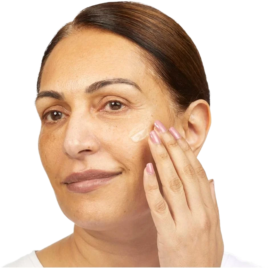 No7 Restore & Renew Multi Action Face & Neck Serum