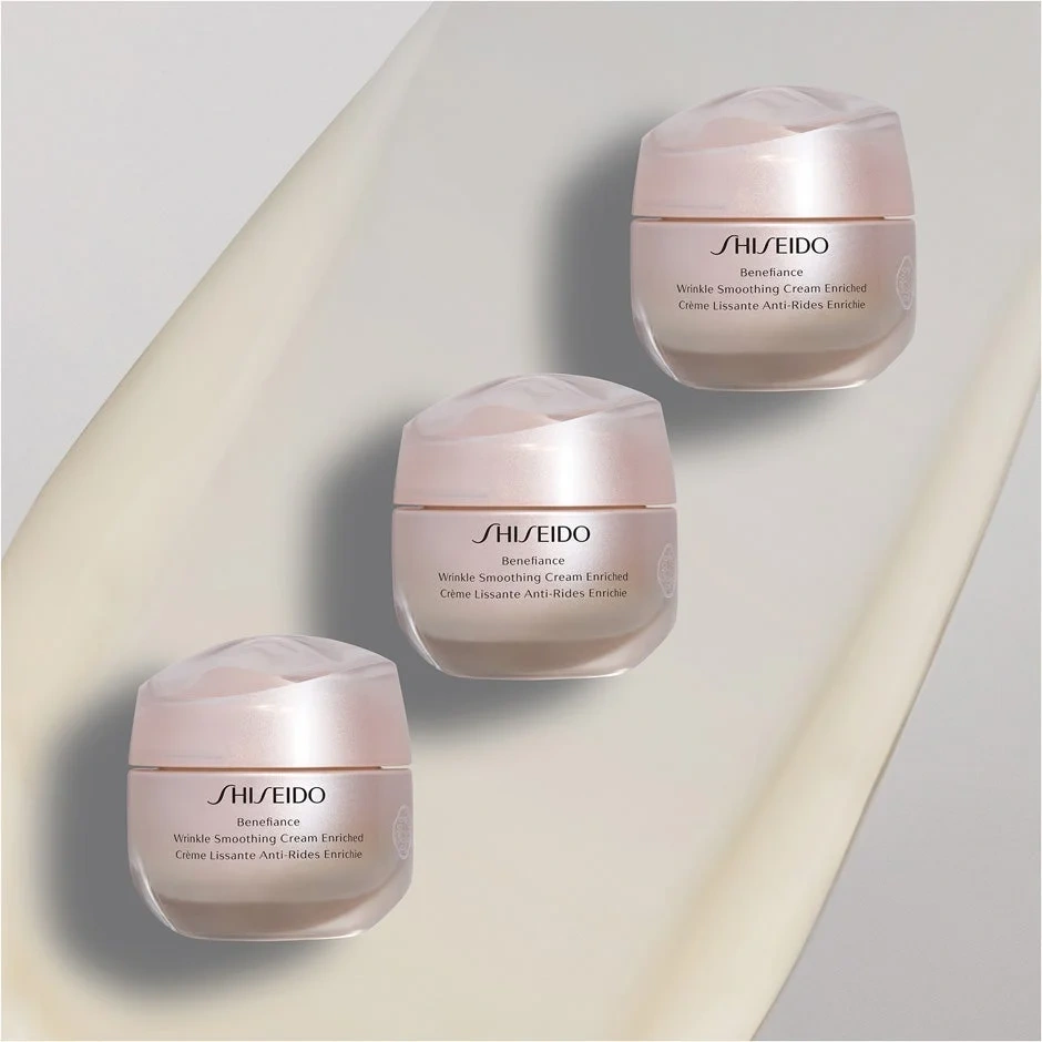 Shiseido Benefiance Wrinkle Smoothing Day Cream SPF25 50 ml