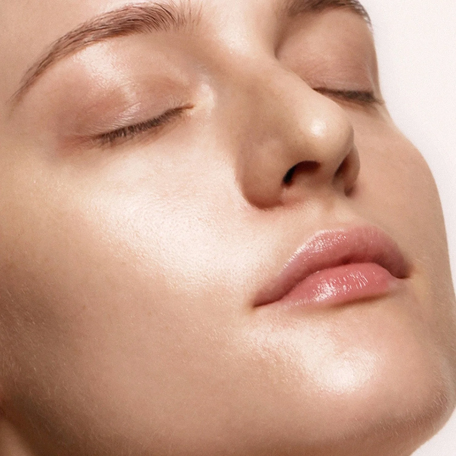 MÁDARA Glycolic Toner