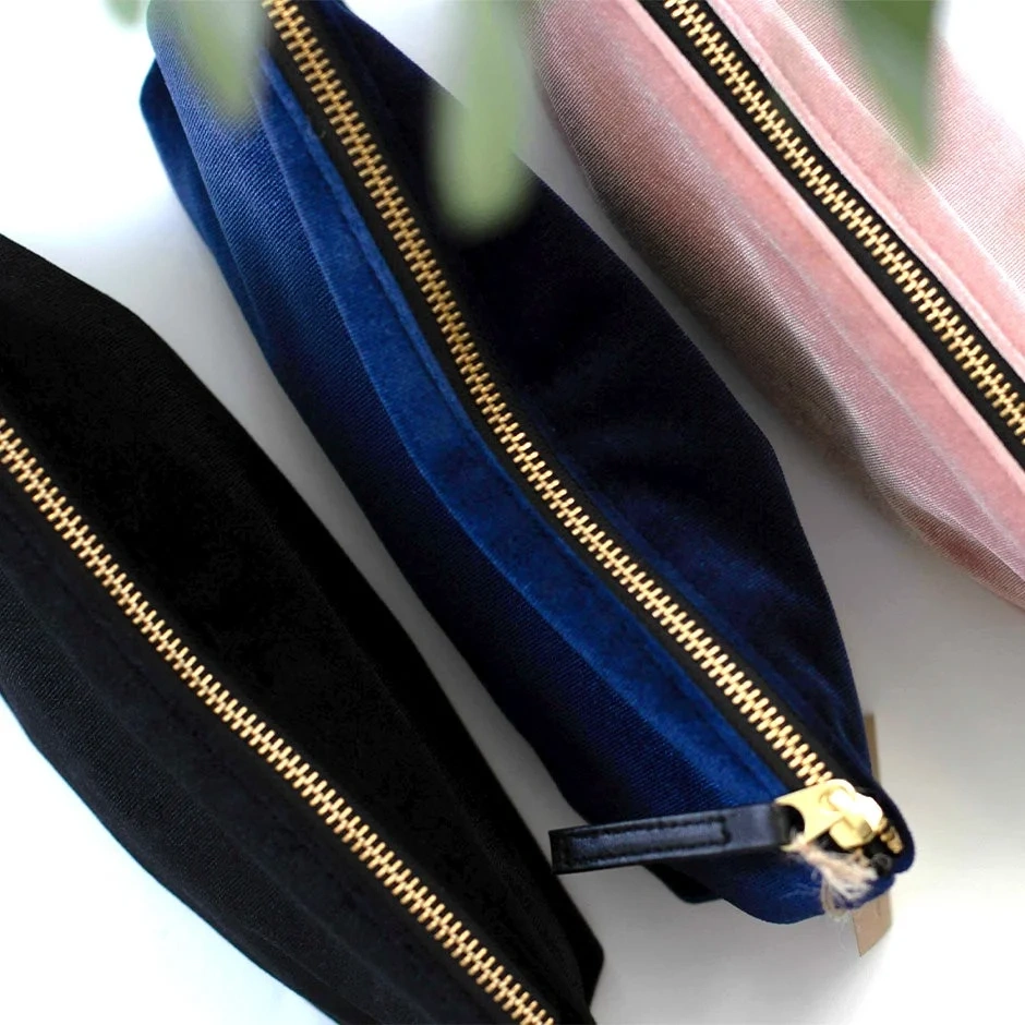 Sense of Youty Velvet Beauty Bag