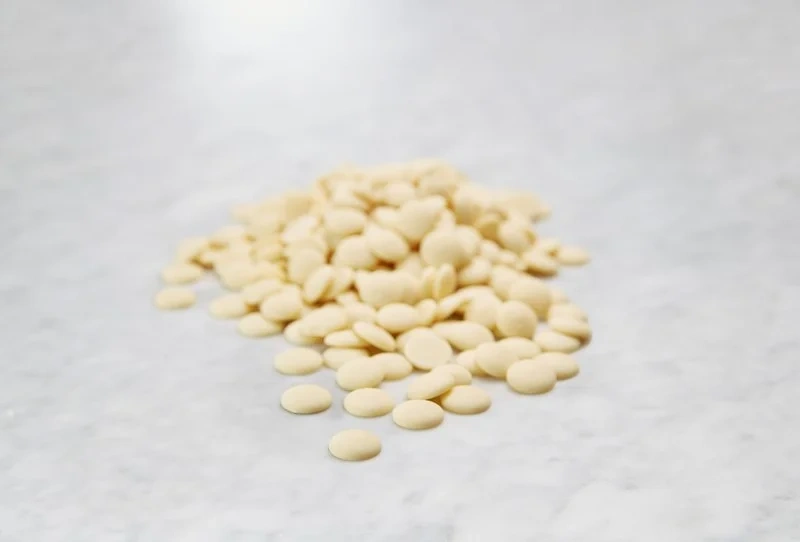Chokladpellets vit