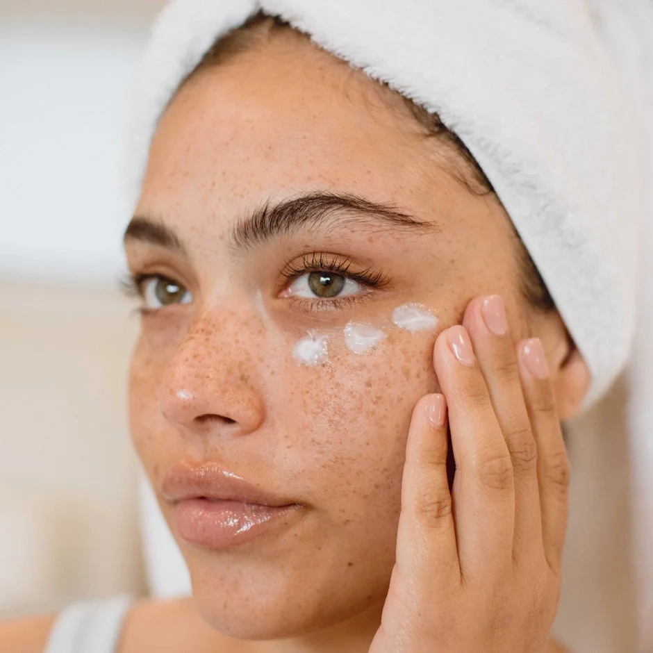 Florence By Mills Look Alive Brightening Eye Cream