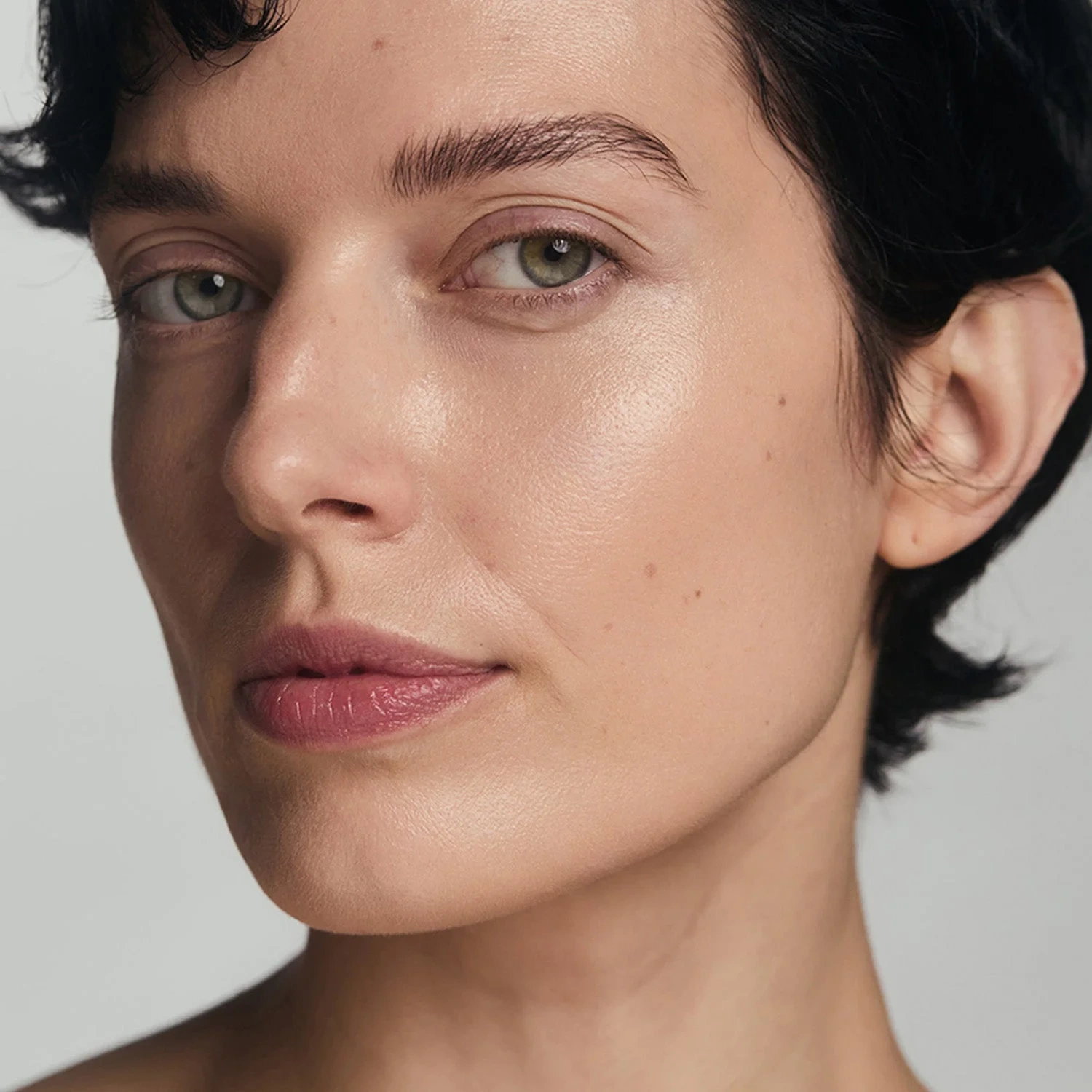 MÁDARA CC GO Tinted Ceramide CC Stick SPF30