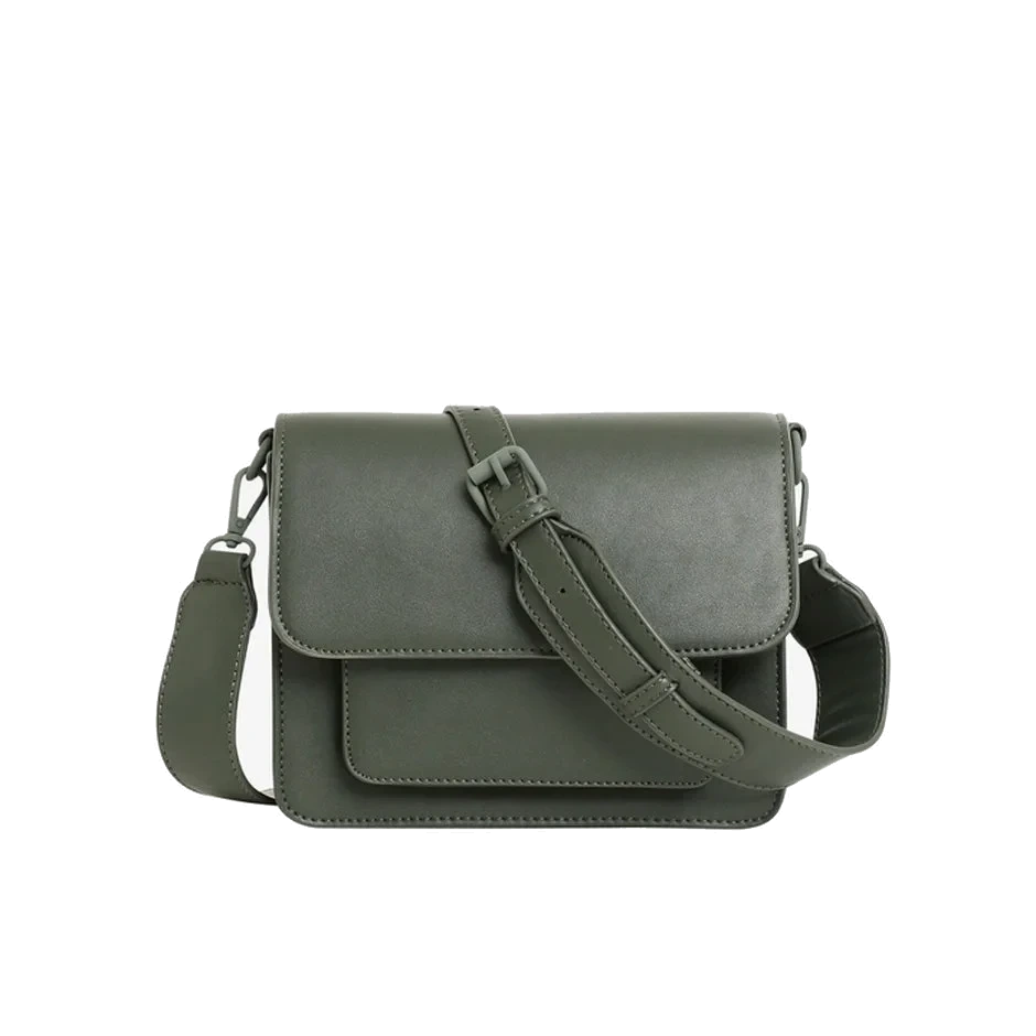 HVISK Cayman Pocket Structure