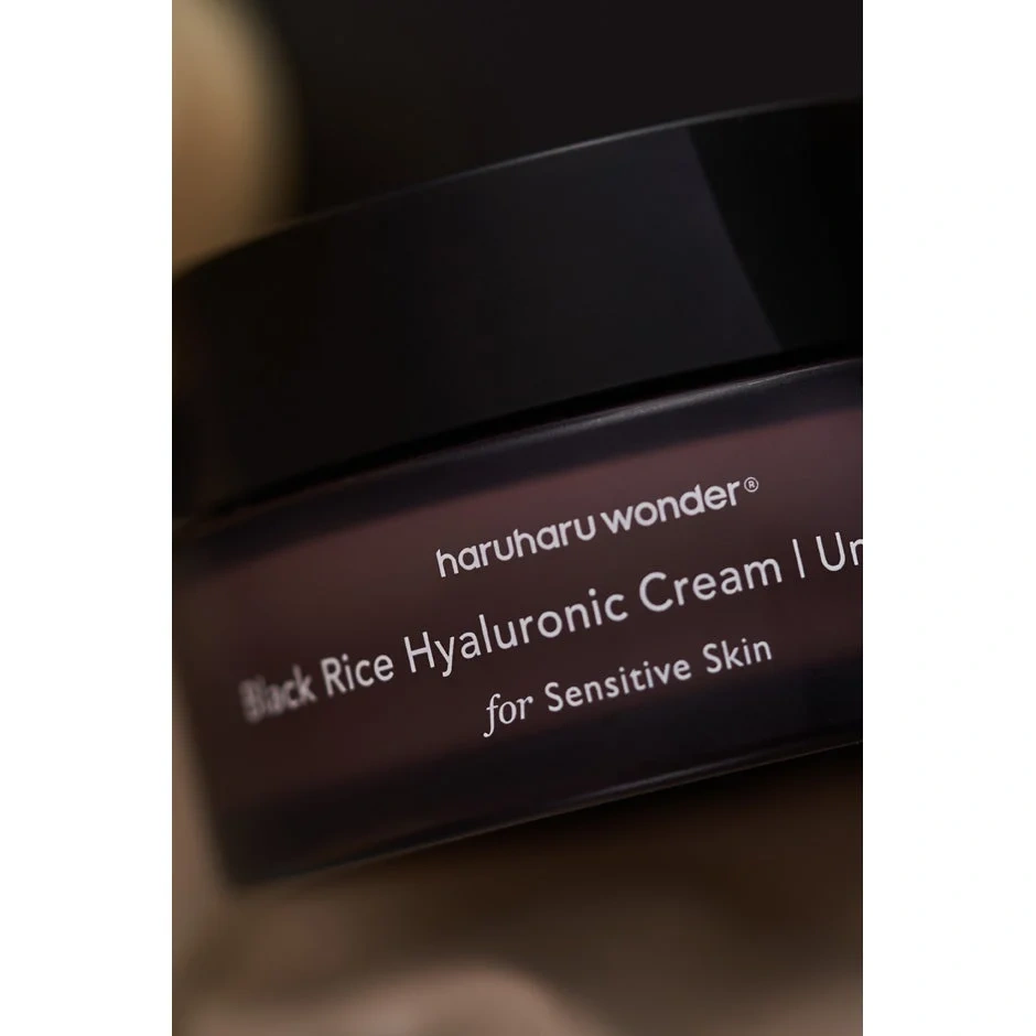 haruharu wonder Black Rice Hyaluronic Cream
