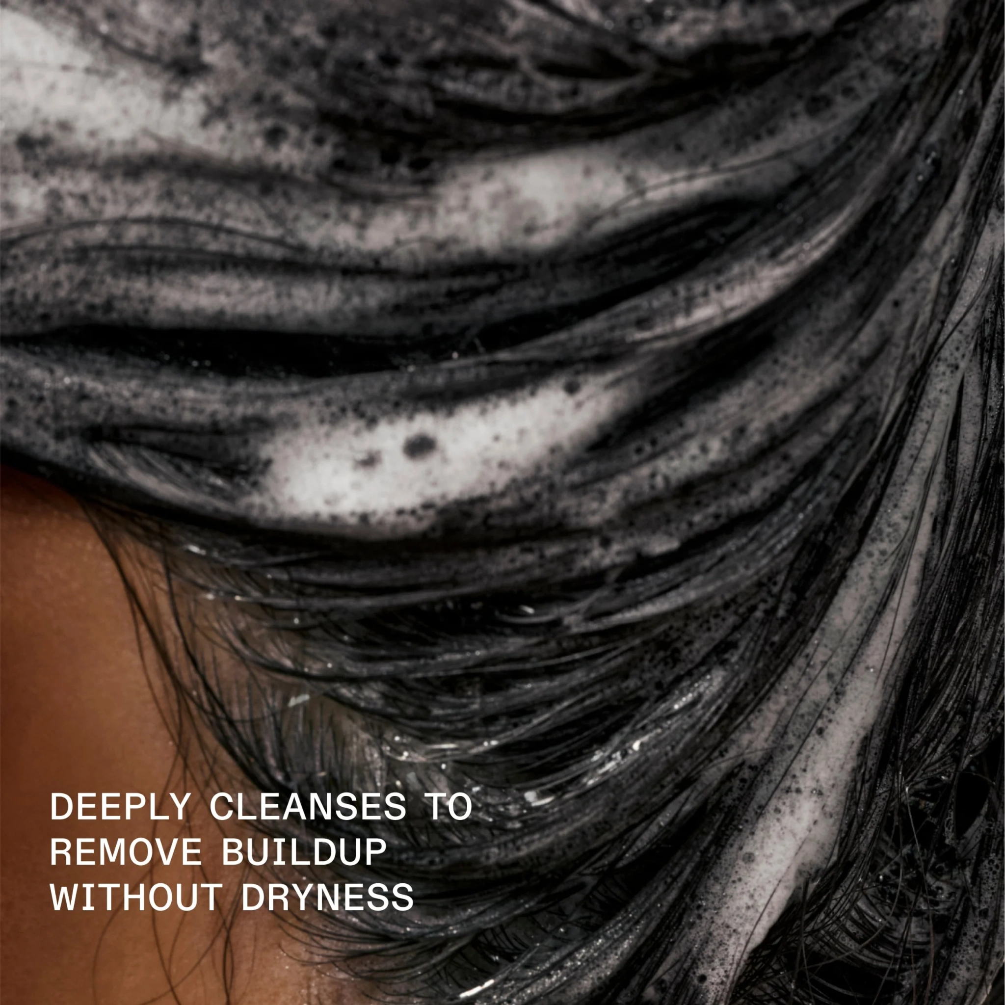 Olaplex No.4C Bond Maintenance Clarifying Shampoo, 250 ml
