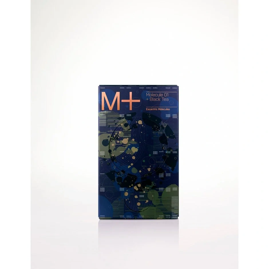 Escentric Molecules Molecule 01 + Black Tea