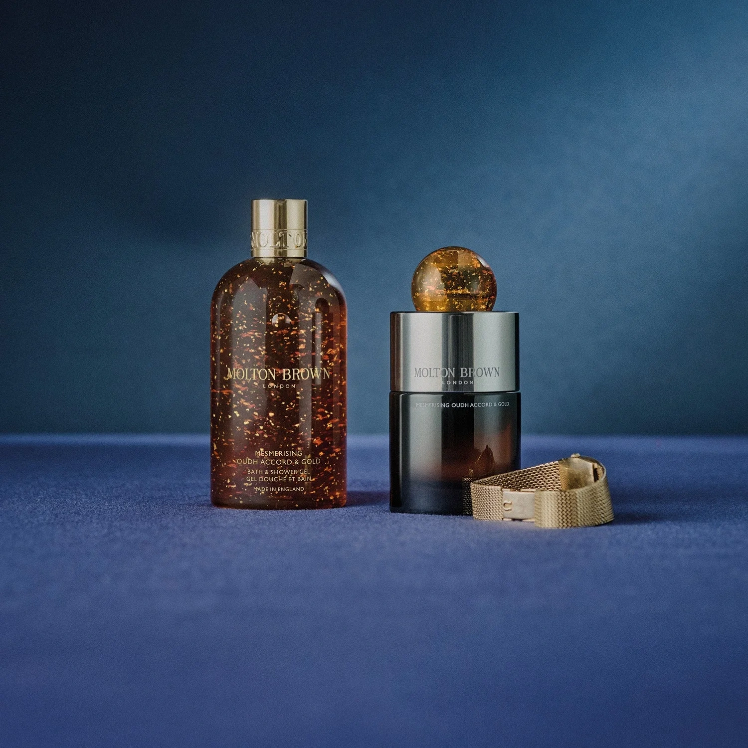 Molton Brown Mesmerising Oudh Accord & Gold Bath & Shower Gel