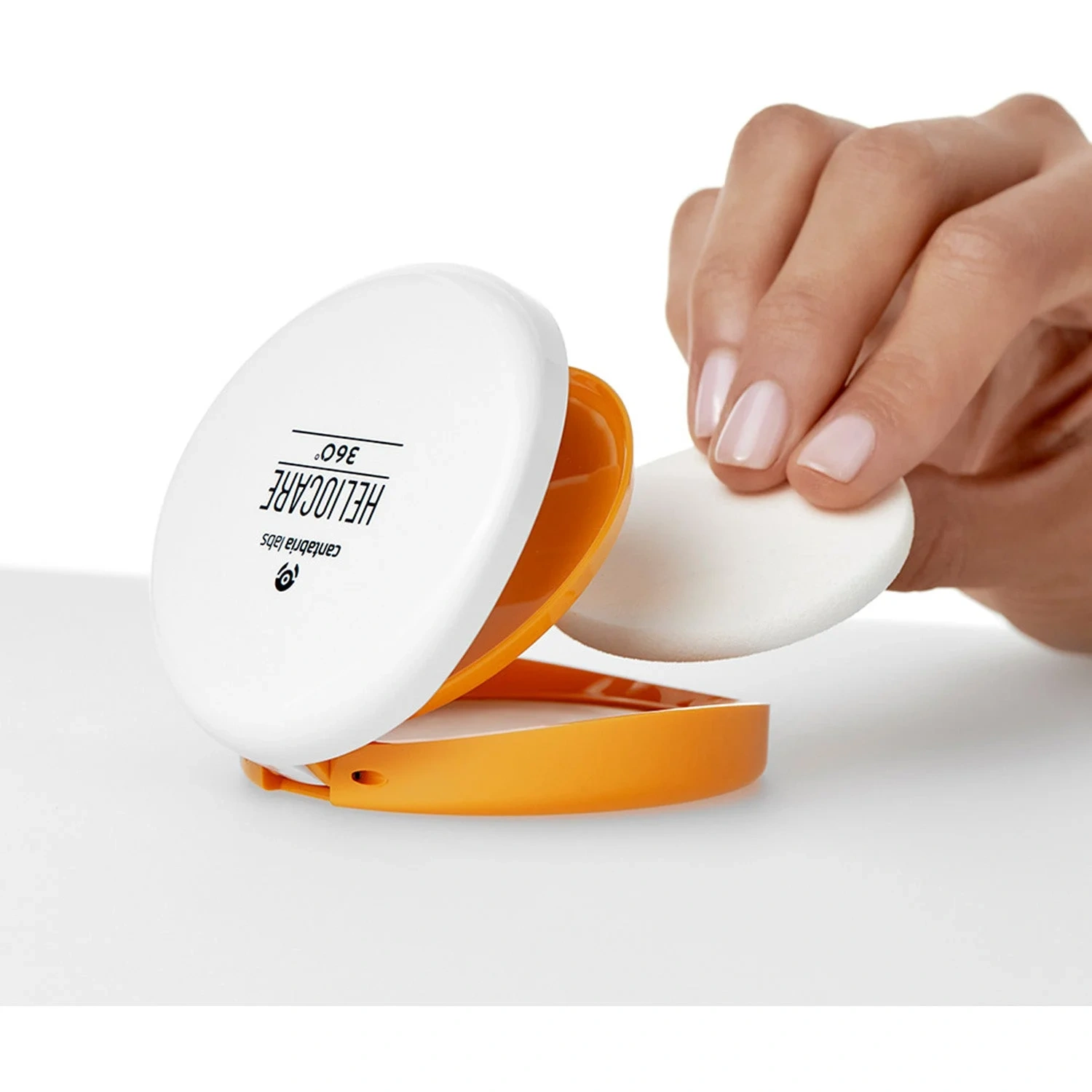 Heliocare Gel Oil Free Compact SPF 50+