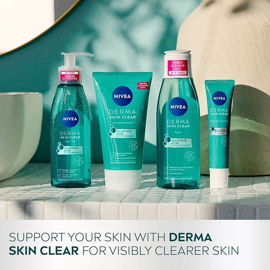 Nivea Derma Skin Clear Night Exfoliator, 40ml