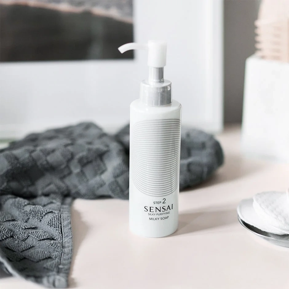 Sensai Silky Purifying Milky Soap Step 2 150 ml