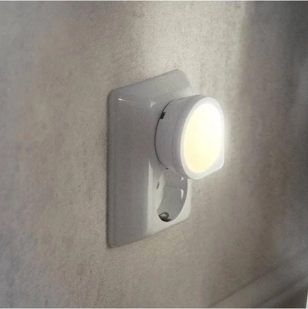 Star Trading Nattlampa LED Functional Vit