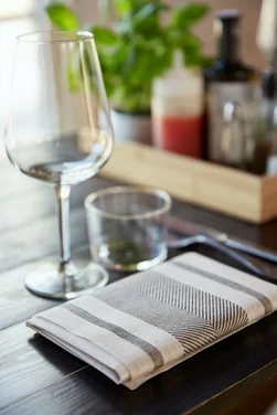 Serviett Towel Napkin Malia Sort